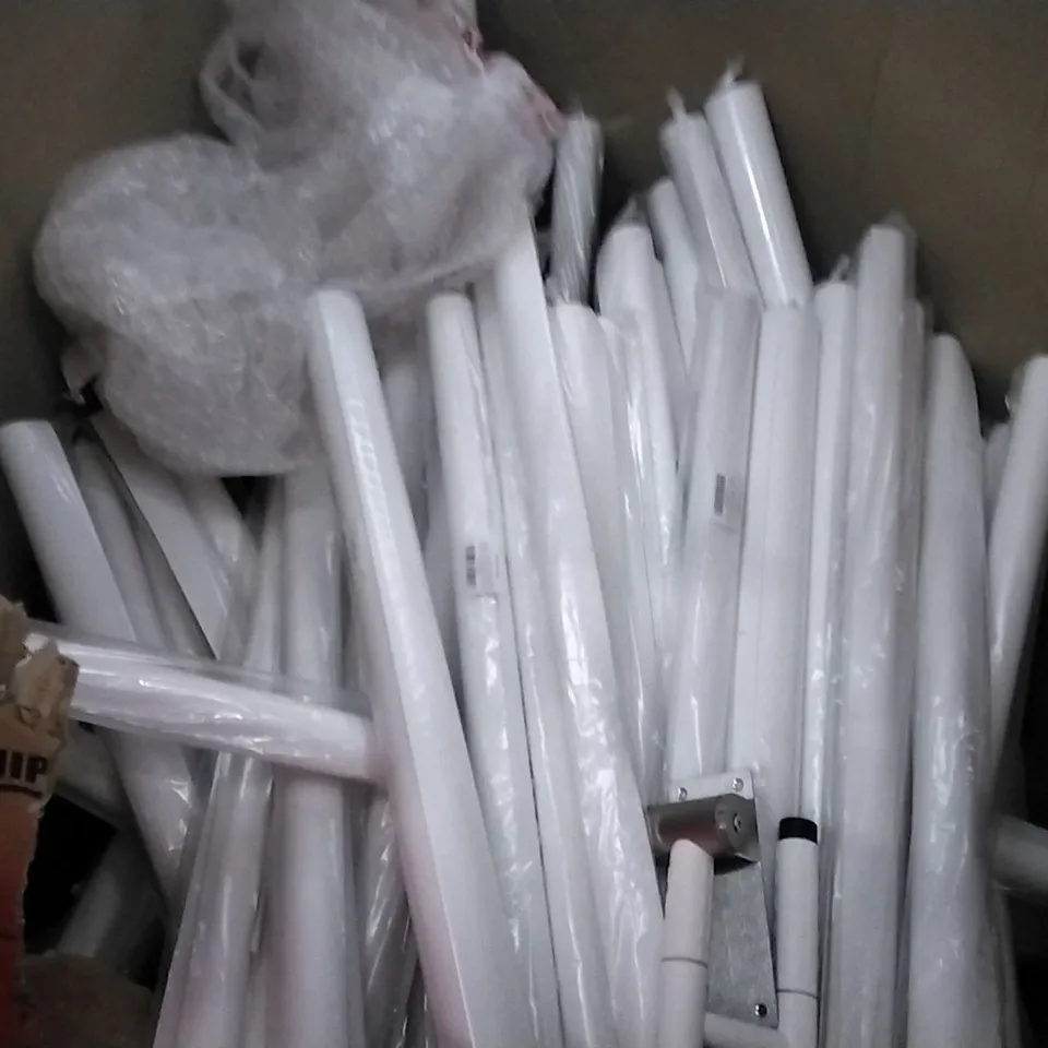 PALLET OF ASSORTED ITEMS INCLUDING SELENS PVC BACKDROP, ARGON SUNDAE GLASS, GOLDFAN NEST OF 3 TABLES 