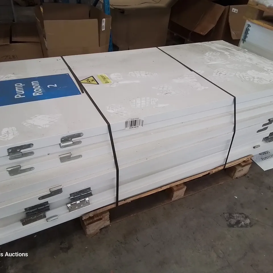 PALLET OF 10 FIRE DOORS