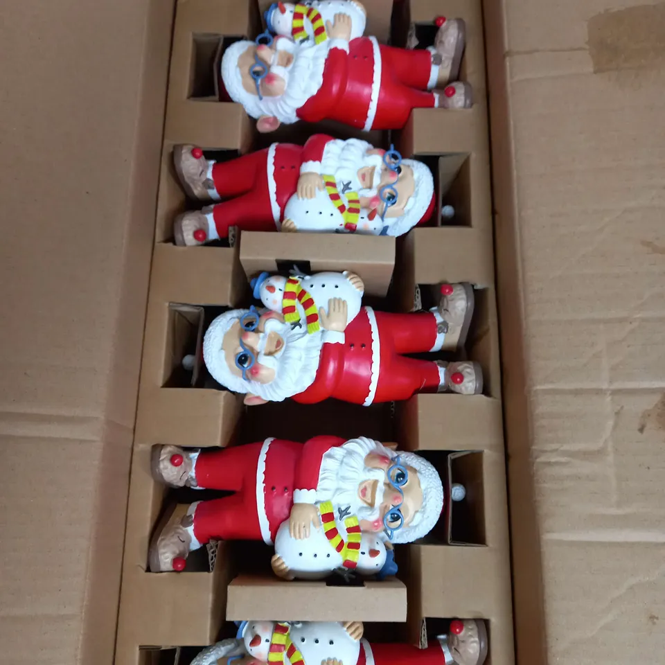 BOX OF 6 FESTIVE SANTA DECORATIONS