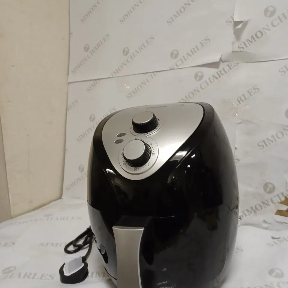 SALTER EK2818HV2 3.2L PERSONAL AIR FRYER