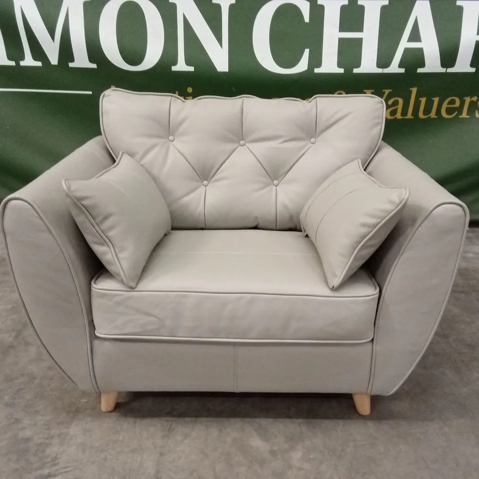 MARYLIN LEATHER SNUGGLE CHAIR