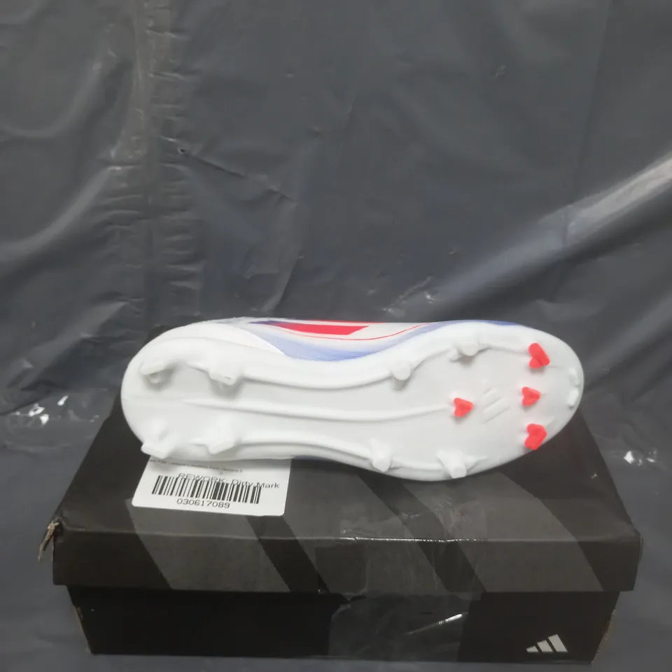 ADIDAS UNISEX F50 LEAGUE LACELESS FOOTBALL BOOTS FIRM GROUND SIZE 4  RRP £55