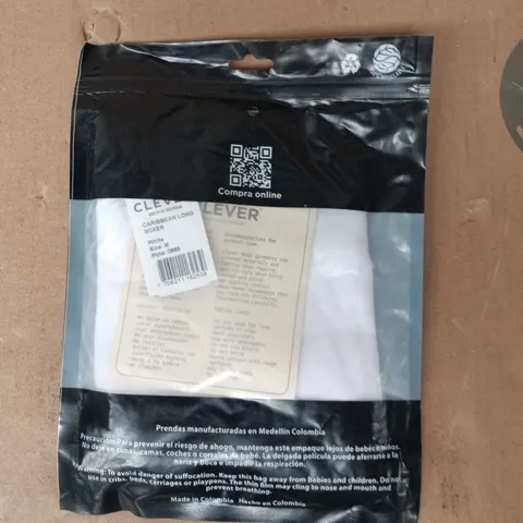 BAGGED CLEVER CARIBBEAN LONG BOXERS IN WHITE SIZE MEDIUM