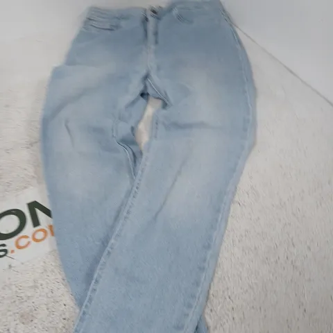 NEW LOOK WOMEN'S JEANS – LIGHT WASH DENIM, UK 12 (EU 40)