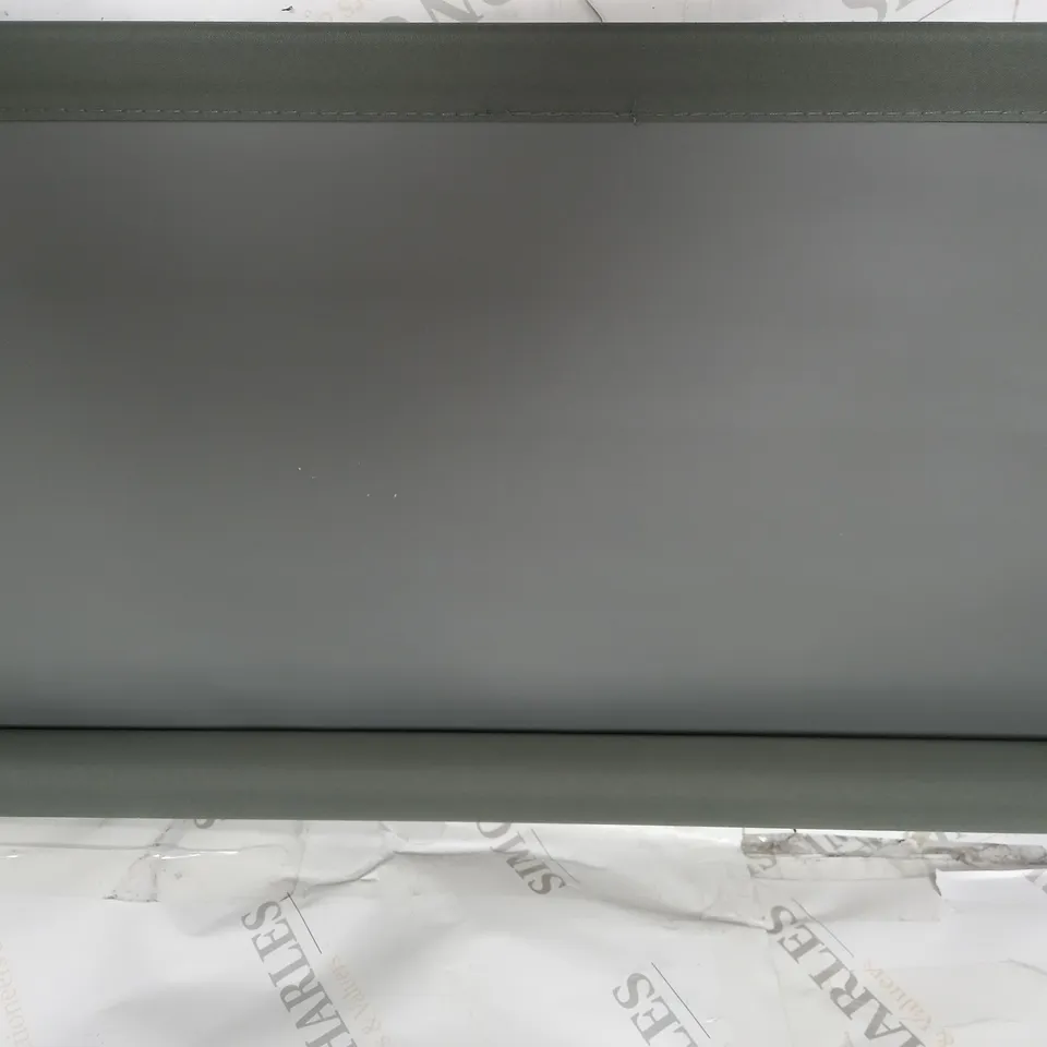 PLAIN BLACKOUT ROLLER BLACKOUT BLIND 120X160 [COLLECTION ONLY]
