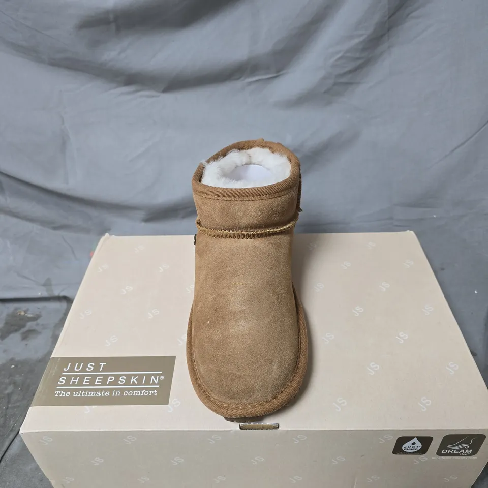 JUST SHEEPSKIN BOOTS – TAN SUEDE WITH SHEARLING LINING (PAIR) UK 5