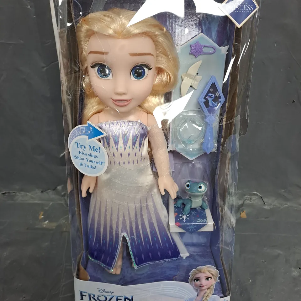 DISNEY FROZEN 2 ELSA THE SNOW QUEEN FEATURE DOLL