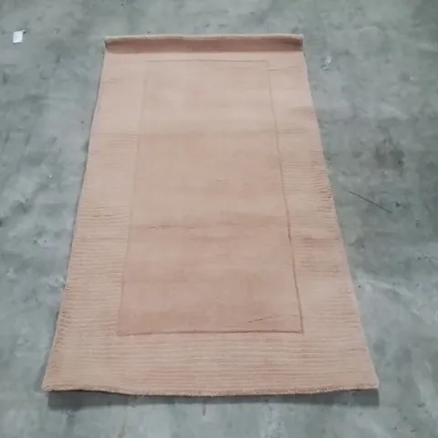 QUALITY DESIGNER AREA RUG - APPROXIMATELY 150X82CM