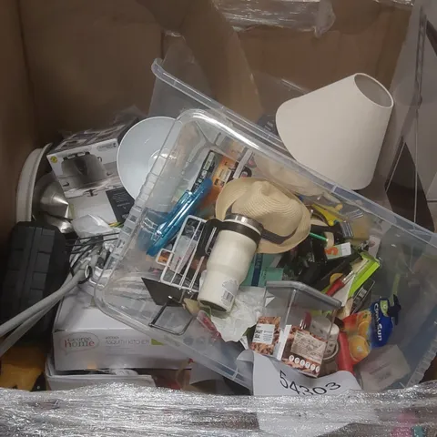 PALLET CONTAINING A VERY LARGE QUANTITY OF ASSORTED CONSUMER PRODUCTS INCLUDING: CLOTHES AIRER, WOODEN TOY KITCHEN, TRAVEL MUG, RICE COOKER ECT