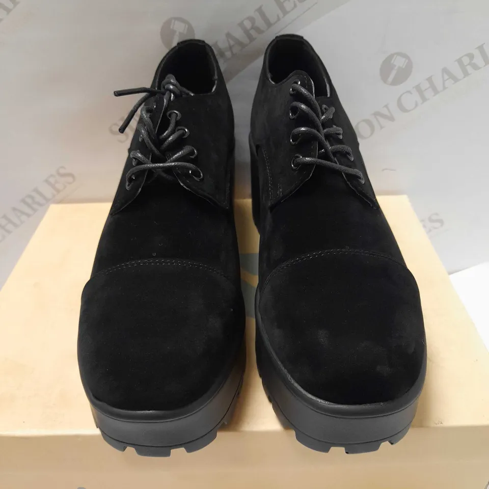 KOI REI CHUNKY BLACK SUEDE SHOES - SIZE 6