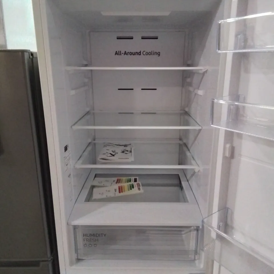 SAMSUNG RB34C600EWW FREESTANDING FRIDGE FREEZER IN WHITE  - UNPROCESSED RAW RETURN