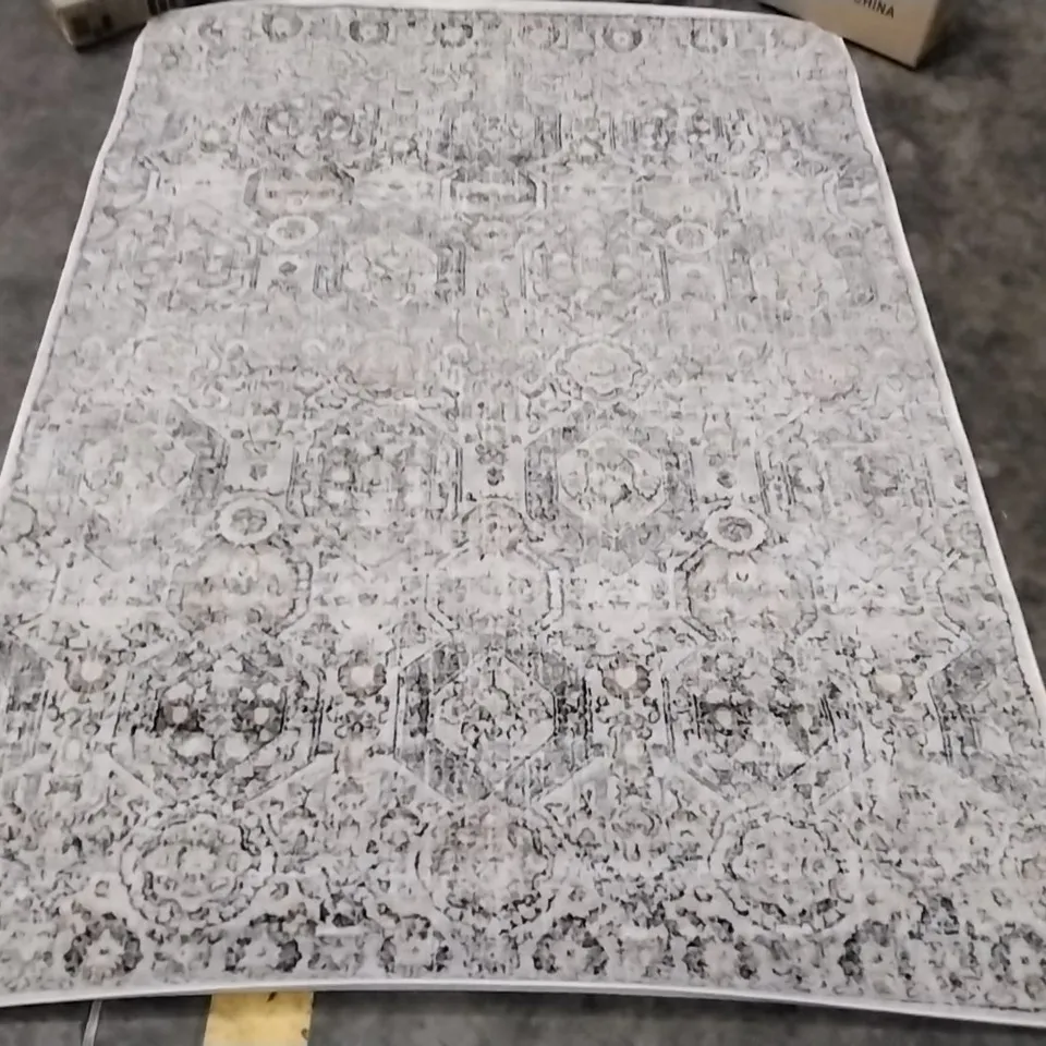 INDIGO VINTAGE MORROCCAN AREA RUG APPROXIMATELY 170X126CM