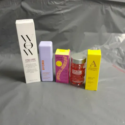 APPROXIMATELY 20 ASSORTED HEALTH & BEAUTY ITEMS TO INCLUDE - BYOMA MOISTURISING CREAM, GLOW HUB SERUM AND HAIR VITAMIN CAPSULES