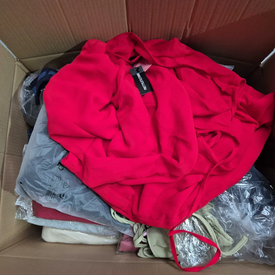APPROXIMATELY 35 ASSORTED CLOTHING ITEMS IN VARIOUS SIZES, STYLES & COLOURS TO INCLUDE BRANDS SUCH AS PRETTYLITTLETHING, PJ PAUL JONES, HERA, ETC - COLLECTION ONLY