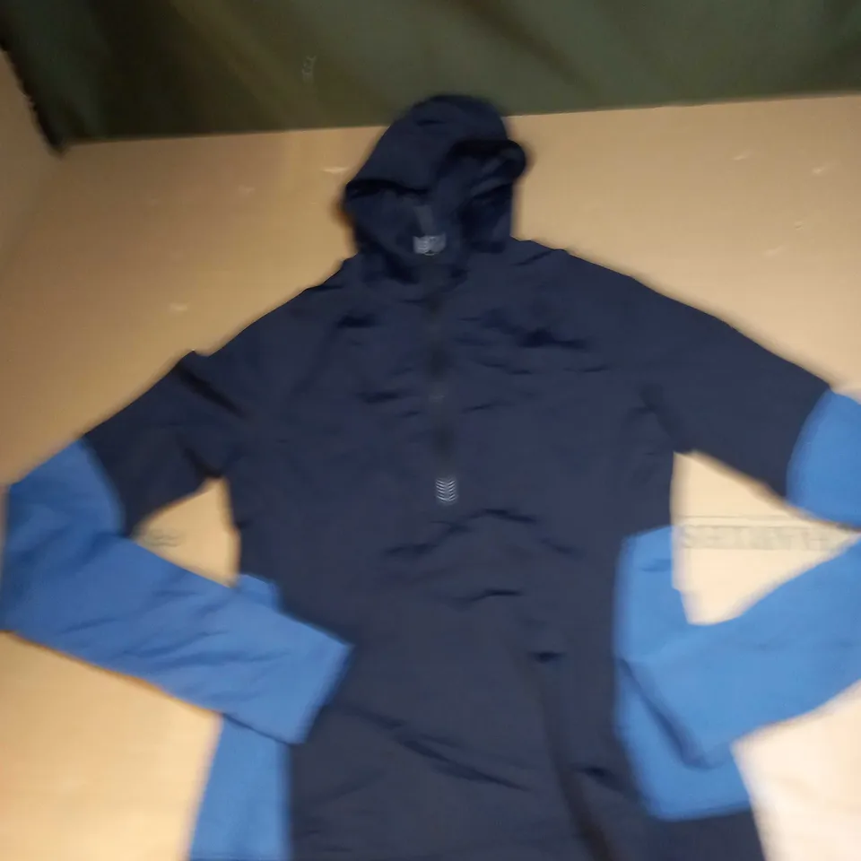 ADIDAS STELLA MCCARTNEY 1/4 ZIPPED TOP SIZE S