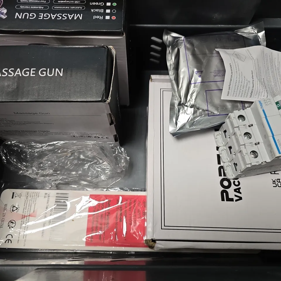 APPROXIMATELY 5 ASSORTED ITEMS TO INCLUDE - MASSAGE GUN , PORTABLE VACUUM CLEANER ETC