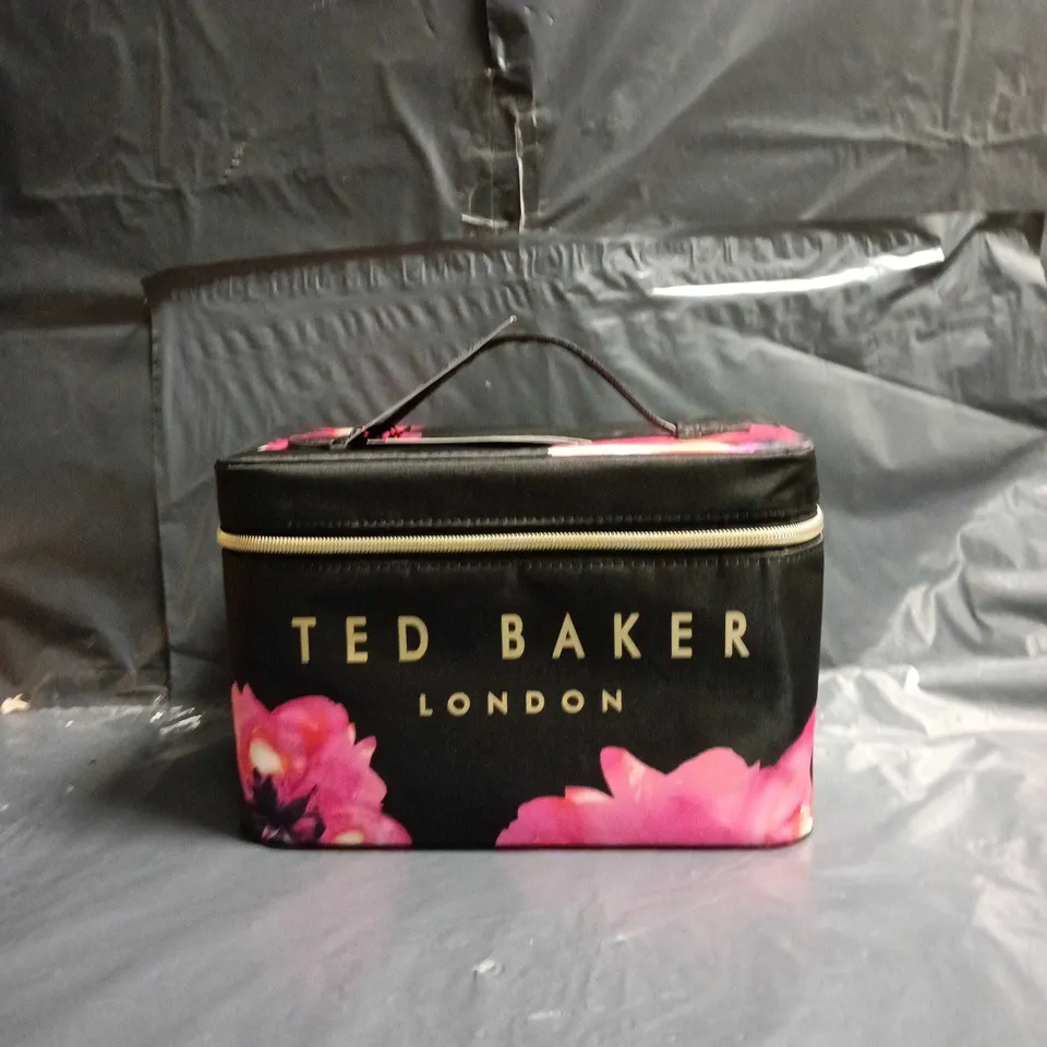 TED BAKER LONDON BLISSFUL MOMENTS COSMETICS SET IN FLORAL CARRY CASE
