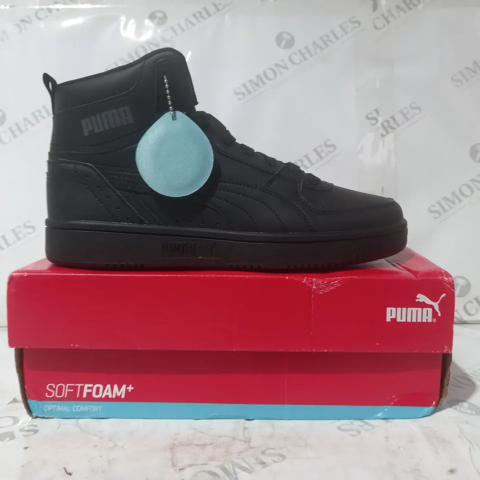 BOXED PAIR OF PUMA REBOUND JOY SHOES IN BLACK UK SIZE 6.5