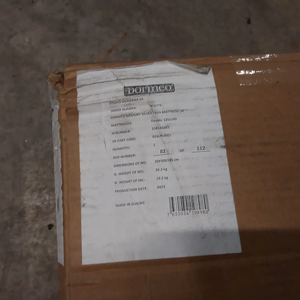 QUALITY BOXED AND ROLLED DORMEO MEMORY SILVER PLUS 135CM DOUBLE MATTRESS 