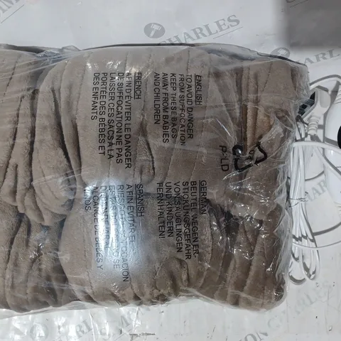 BOXED COZEE HOME HEATED BLANKET IN TAUPE
