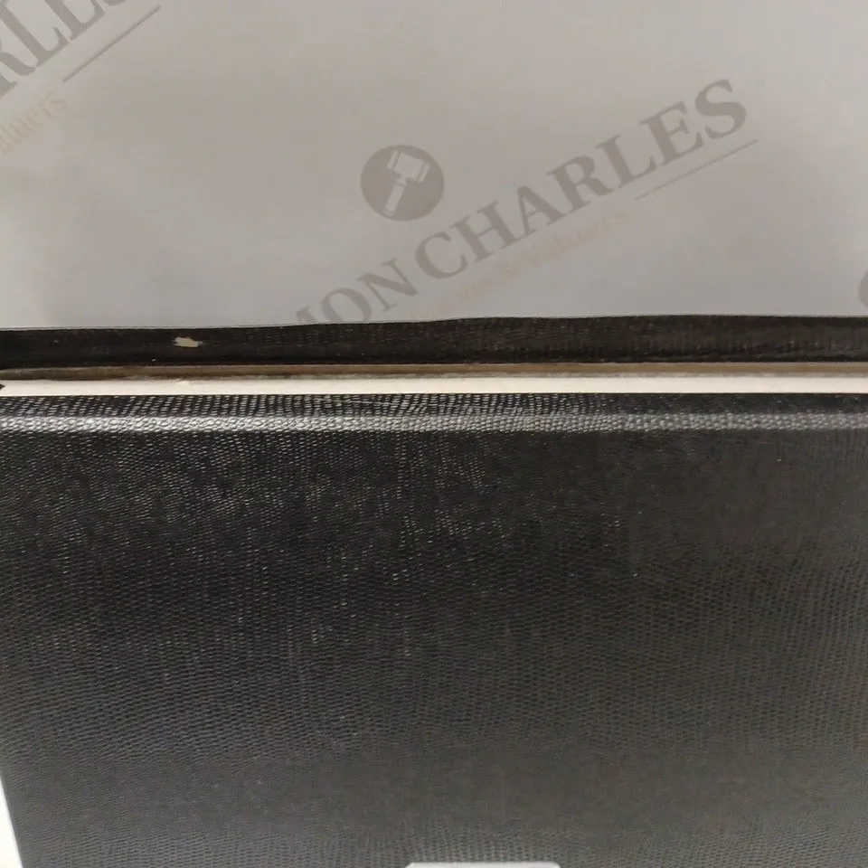 PERSONALISED 12 PIECE WATCH BOX - DAMAGED RRP £39.99