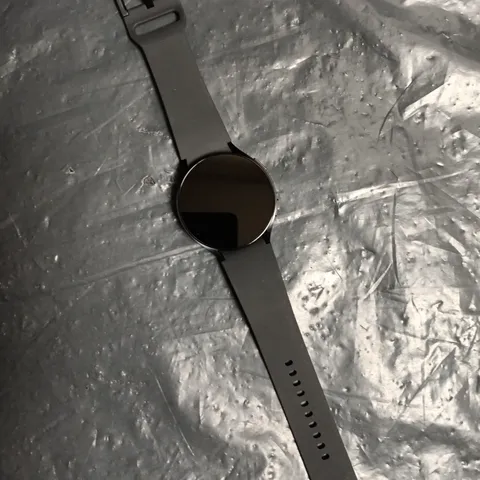 SAMSUNG GALAXY WATCH 6 