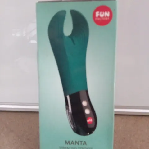 BOXED MANTA VIBRATING STROKER