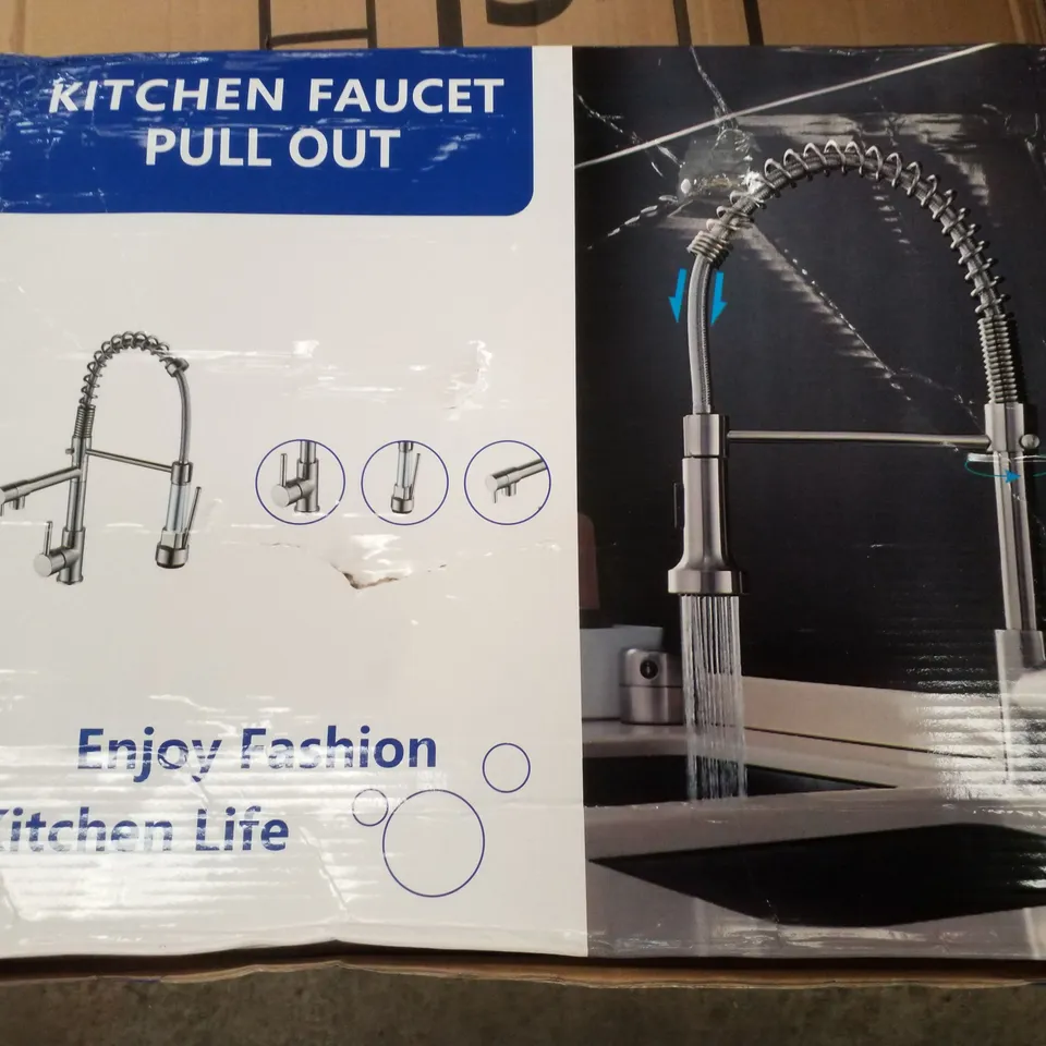 BOXED KITCHEN FAUCET PULL OUT