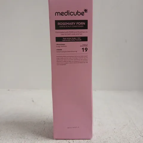 MEDICUBE ROSEMARY PDRN HAIR & SCALP CONDITIONER - 250ML