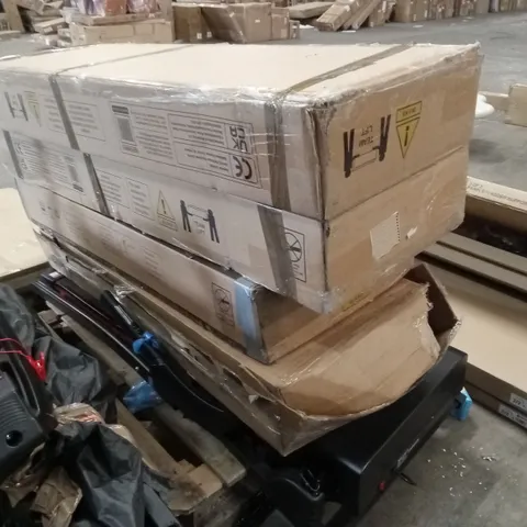 PALLET OF ASSORTED INCOMPLETE OR DAMAGED SPORTS/GYM MACHINES AND INCOMPLETE TRAMPOLINE PARTS 