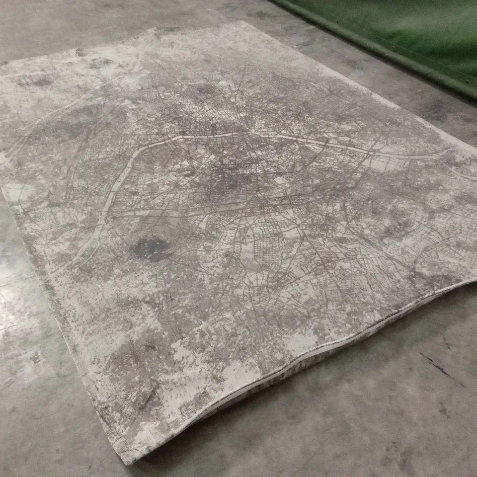 CITIES PARIS SPACE TRIP AREA RUG // 170 x 240cm