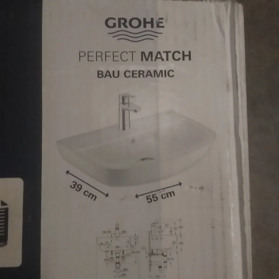 GROHE BATHROOM DESIGN SET BAU CERAMIC SINK 55X39CM