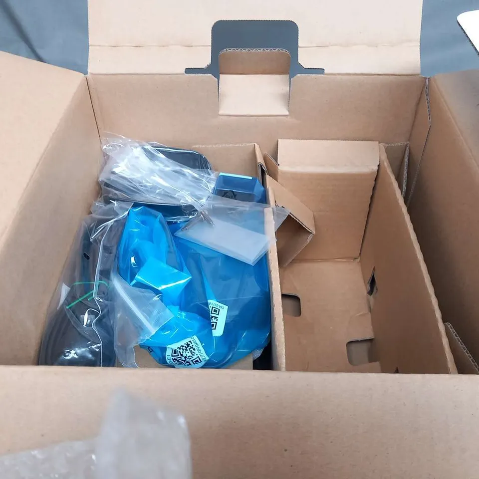 BRAND NEW BOXED CANON XA60 4K CAMCORDER