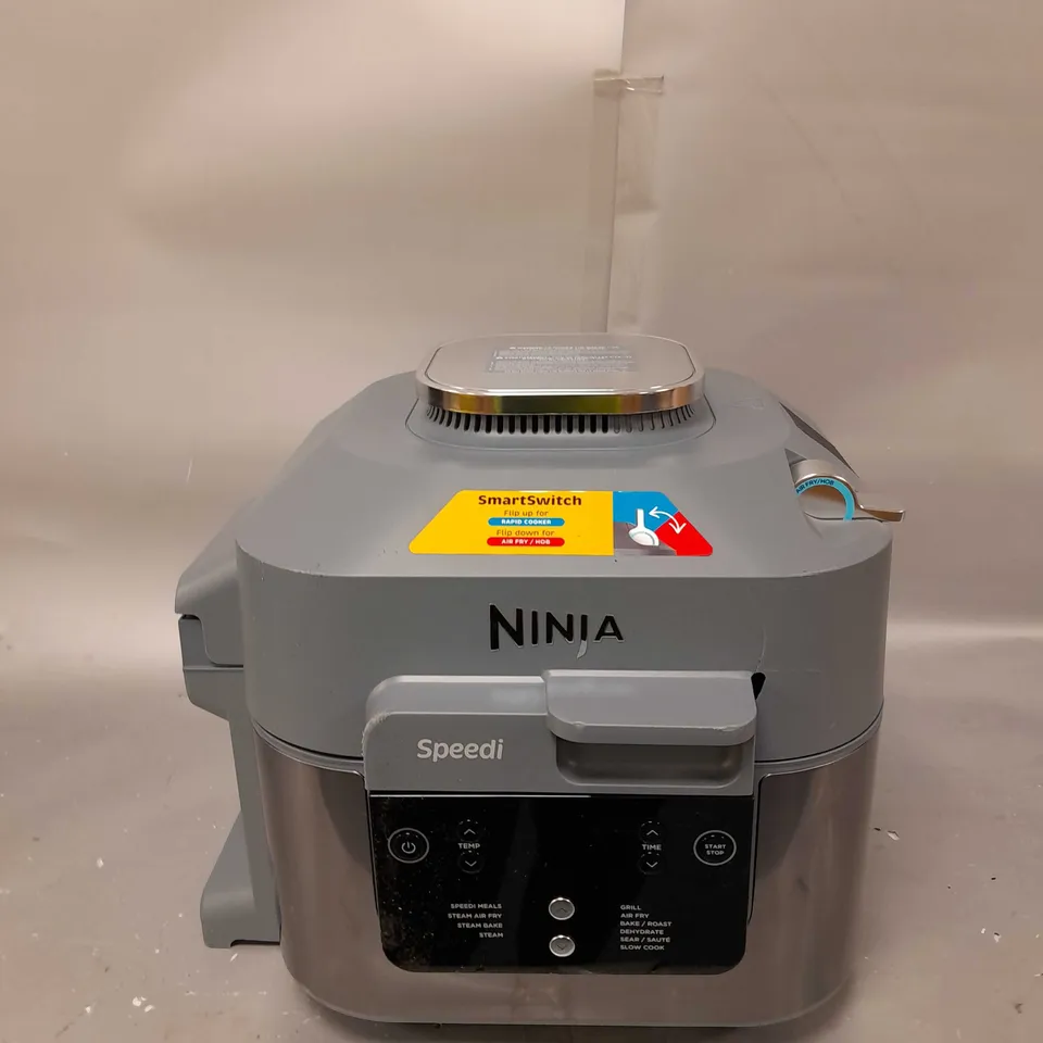 BOXED NINJA SPEEDI 10-IN-1 5.7L RAPID-COOKER & AIR FRYER ON400UK