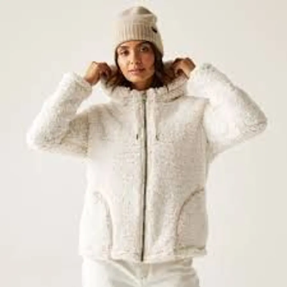 BRAND NEW REGATTA ORIELLE ZIP THROUGH FLEECE IN LIGHT VANILLA - UK 12