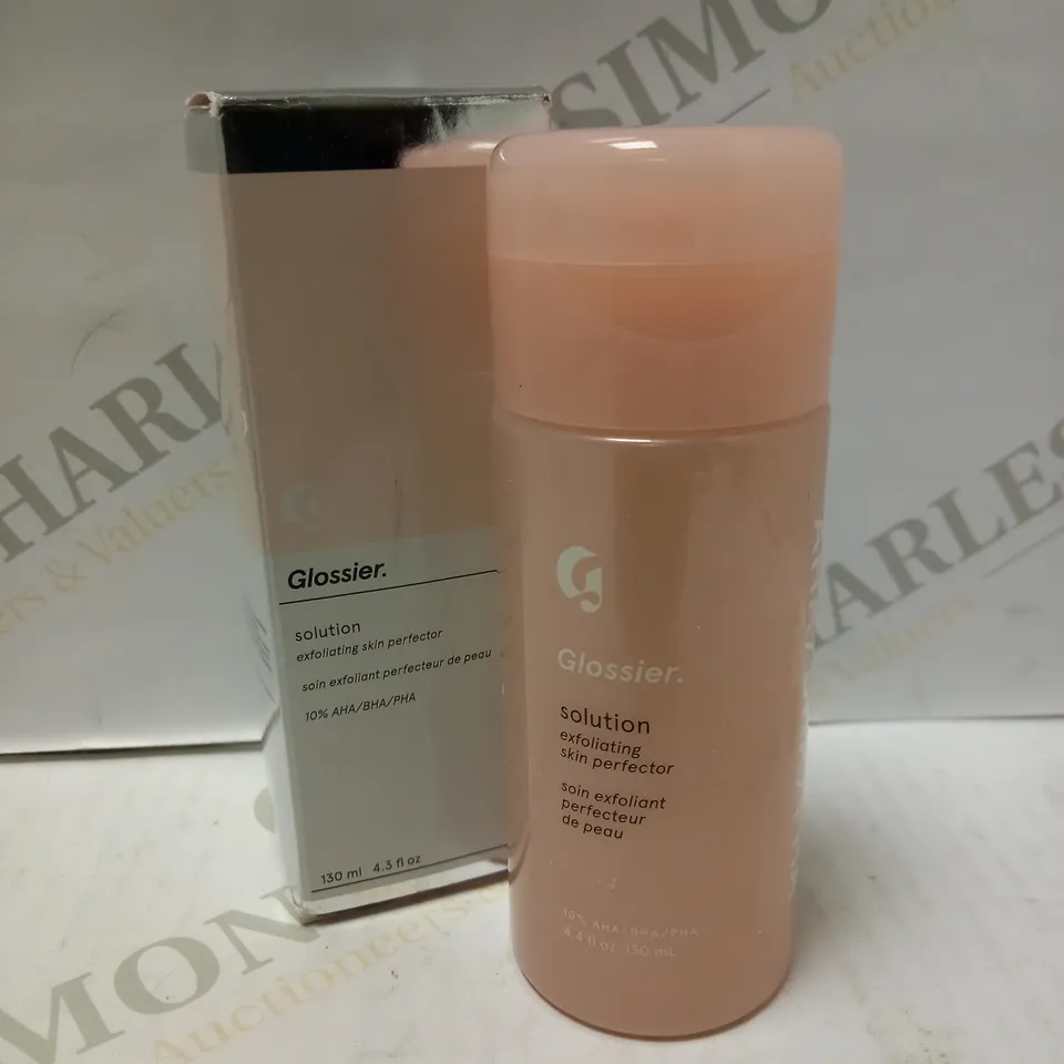 GLOSSIER SOLUTION EXFOLIATING SKIN PERFECTOR 130ML