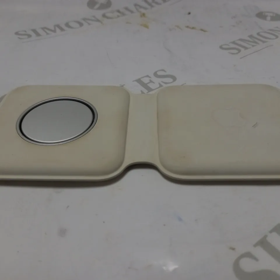 APPLE MAGSAFE DUO CHARGER