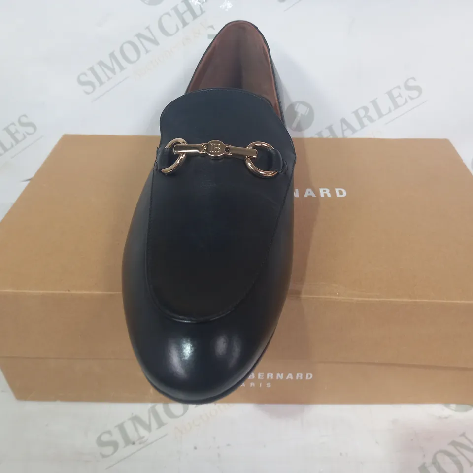 BOXED PAIR OF ISABEL BERNARD PARIS SLIP-ON SHOES IN BLACK EU SIZE 39