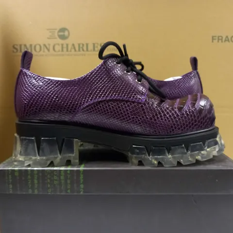 KOI DEACONS OF THE DEEP MENS PURPLE SNAKE VEGAN/CLEAR SOLE SHOES - SIZE 7