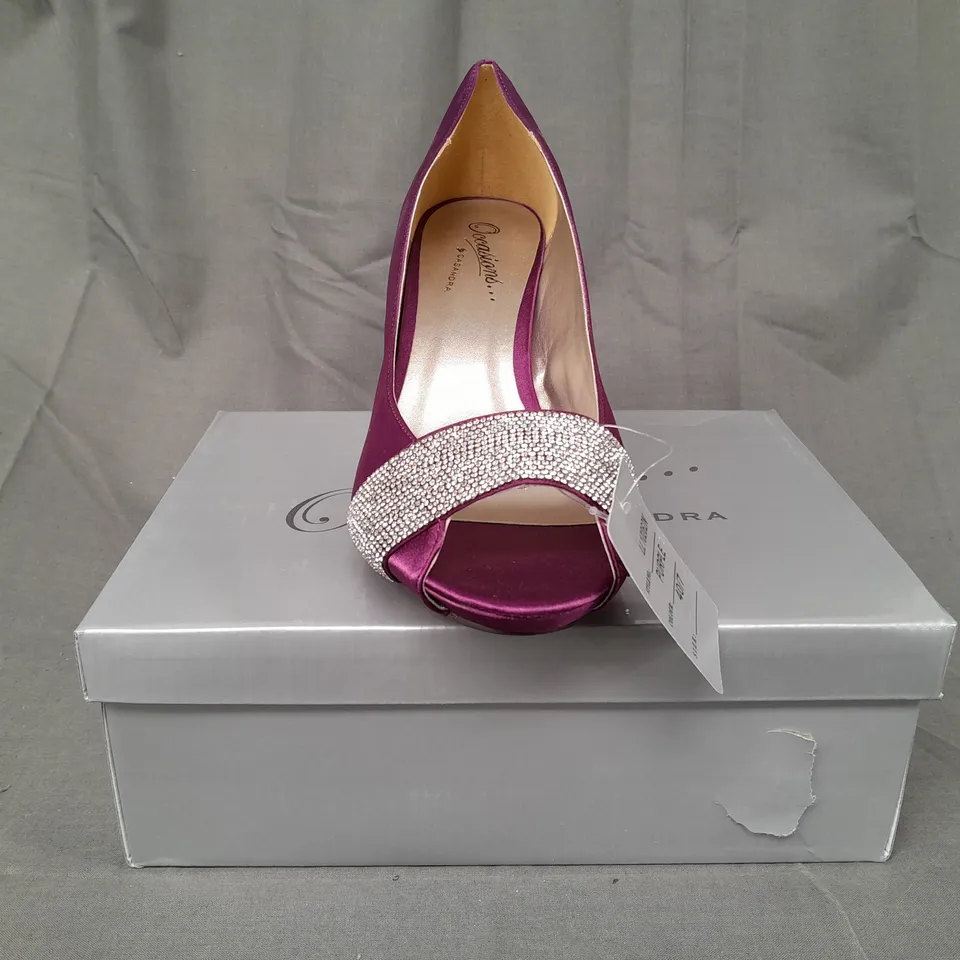 BOX OF APPROXIMATELY 12 PAIRS OF OCCASIONS BY CASANDRA PEEP TOE HIGH HEEL SHOES IN PURPLE W. JEWEL EFFECT - VARIOUS SIZES