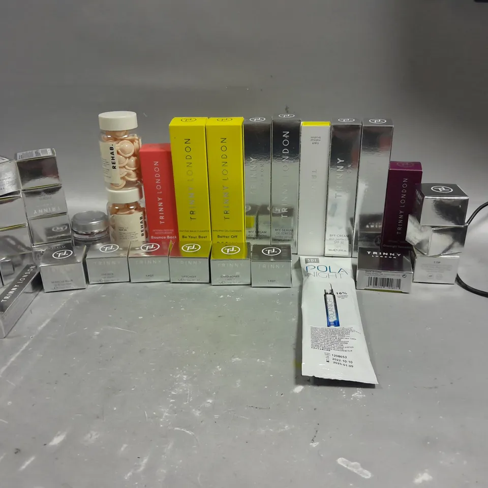 BOX OF APPROXIMATELY 15 ASSORTED COSMETIC ITEMS TO INCLUDE- TRINNY LONDON BFF CREAMS - REHAB HAIR OIL - TRINNY LONDON TINTED SERUM, ETC.