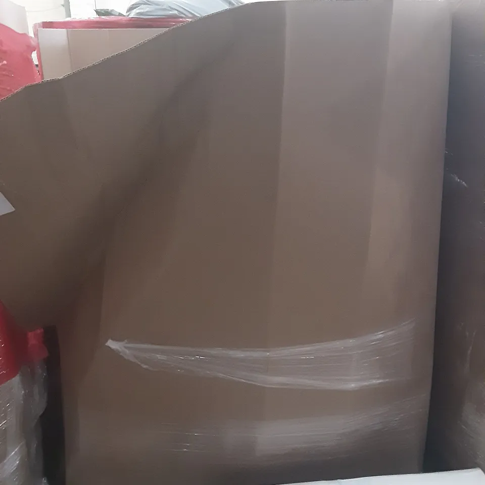 LARGE PALLET OF ASSORTED HOMEWARE ITEMS TO INCLUDE MATTRESS, PATIO HEATERS, TOILET SEATS ETC