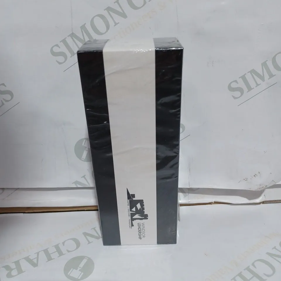 SEALED WINDSOR LEADERSHIP CROSS BALL-POINT PEN, STYLO BILLE IN CHROME 