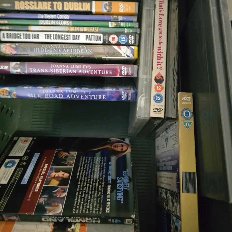 TOTE OF APPROXIMATELY 14 ASSORTED DVD'S TO INCLUDE - THE CROWN , ICE COLD IN ALEX , WILLIAM TELL ETC