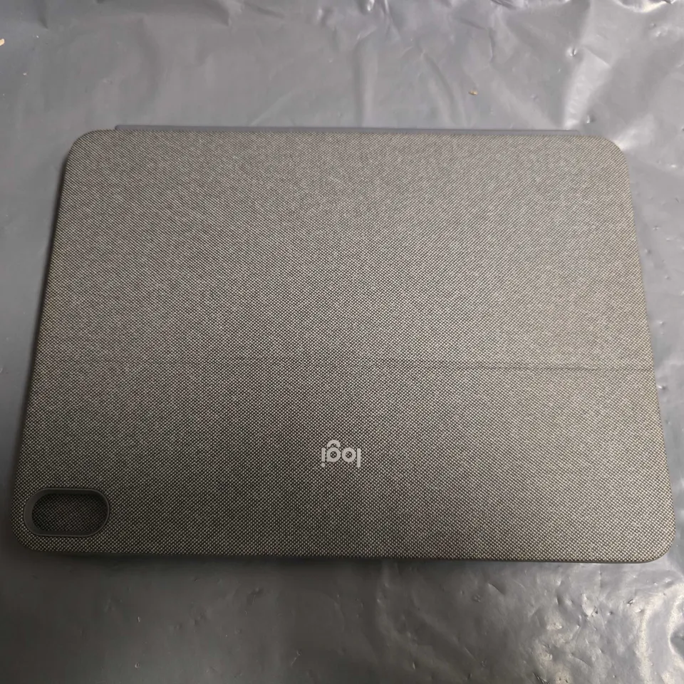 UNBOXED LOGITECH COMBO TOUCH DETACHABLE KEYBOARD CASE