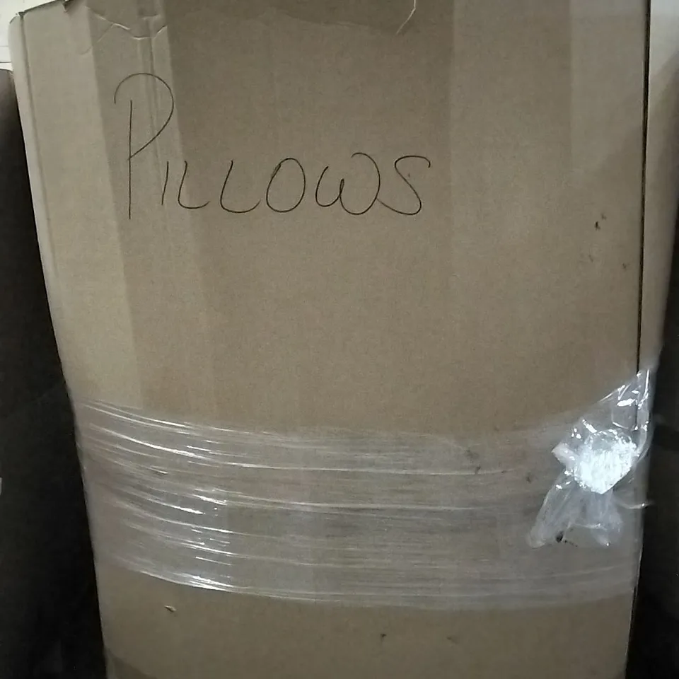 PALLET CONTAINING LARGE QUANTITIES OF PILLOWS