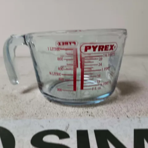 PYREX GLASSWARE SET – 1 LITRE MEASURING JUG + 1 LITRE MIXING BOWL