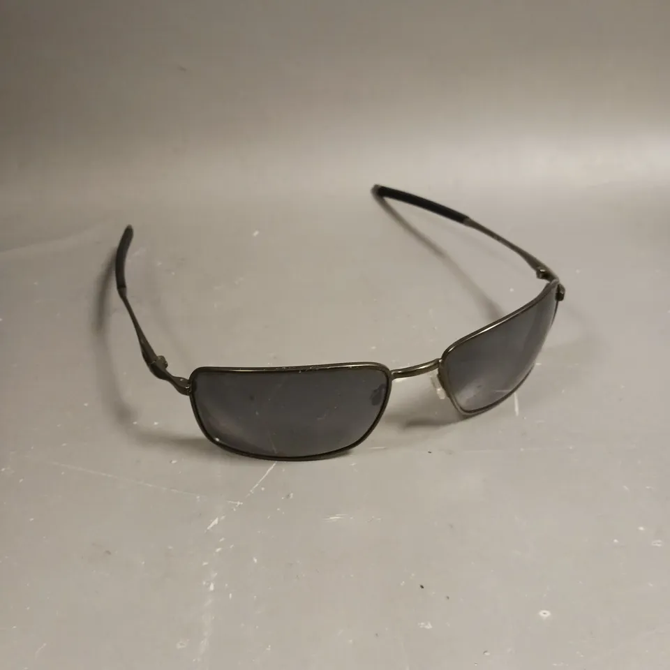 OAKLEY SQUARE WIRE PRESCRIPTION SUNGLASSES
