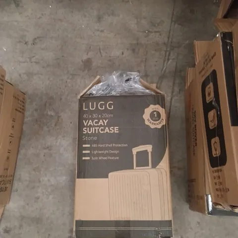  BOXED LUGG TRAVEL SUITCASE