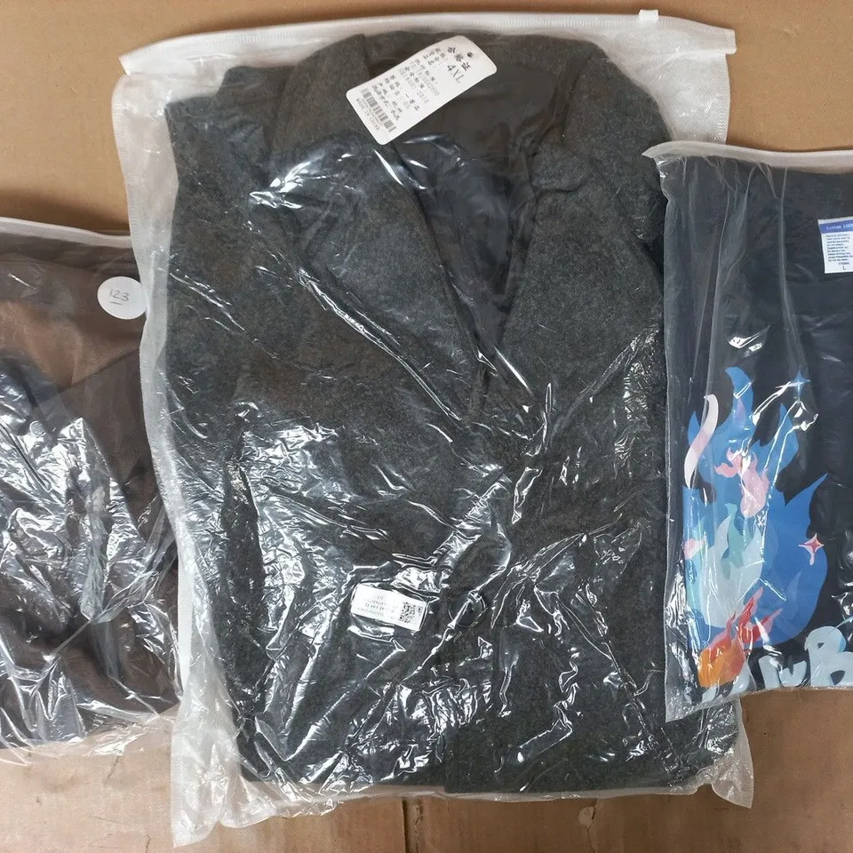 APPROXIMATELY 20 ASSORTED CLOTHING AND FASHION PRODUCTS IN VARIOUS STYLES AND SIZES - COLLECTION ONLY